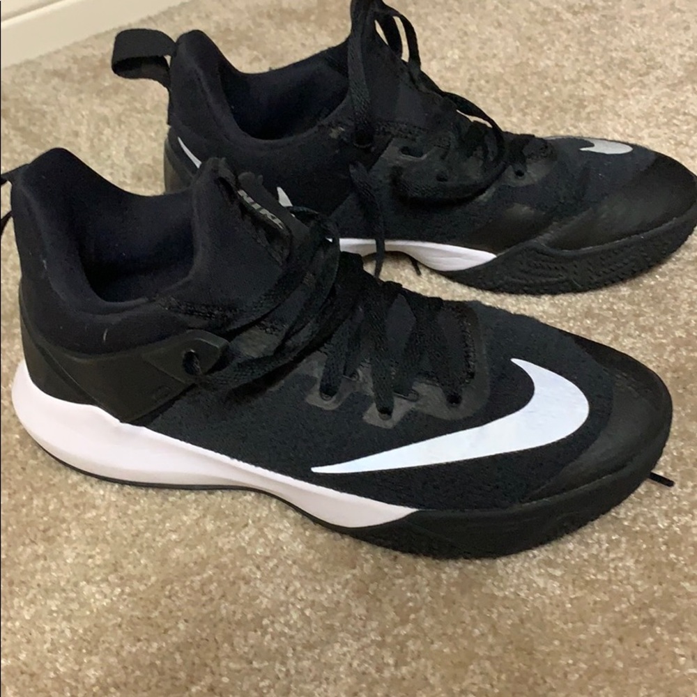 Nike basketball shoes 8